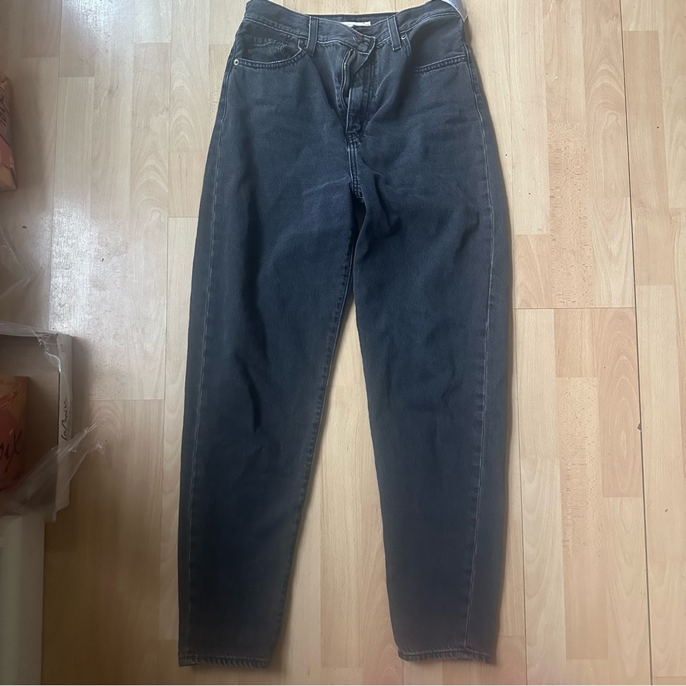 Levi’s high loose taper